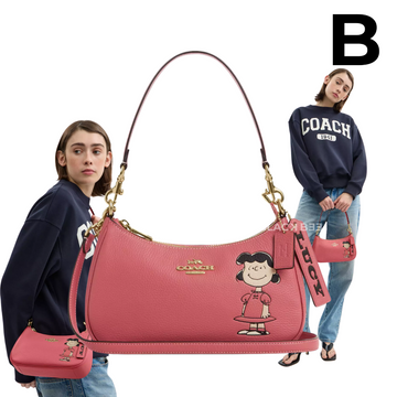 Coach X Peanuts Teri Shoulder Bag With Snoopy PREVENTA