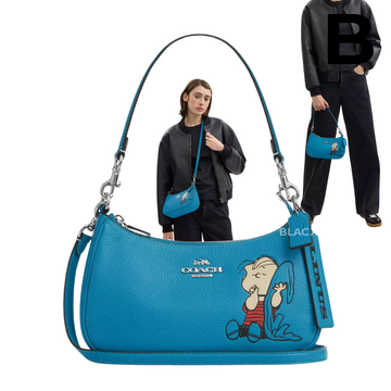 Coach X Peanuts Teri Shoulder Bag With Snoopy PREVENTA