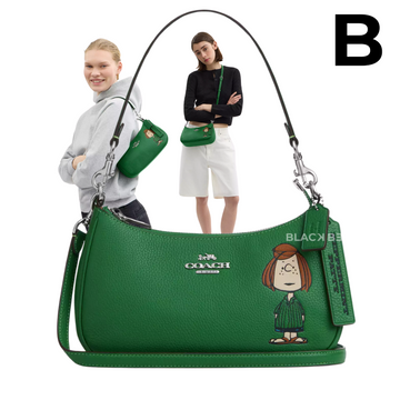 Coach X Peanuts Teri Shoulder Bag With Snoopy PREVENTA