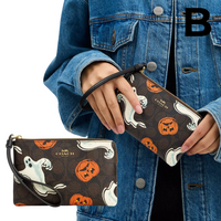 Corner Zip Wristlet In Signature Canvas With Halloween Print PREVENTA