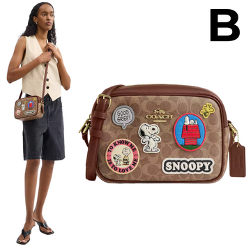 Coach X Peanuts Jamie Camera Bag In Signature Canvas With Snoopy Print PREVENTA