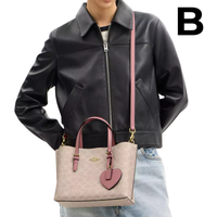 Mollie Tote Bag 25 In Signature Canvas With Heart Charm **PREVENTA**