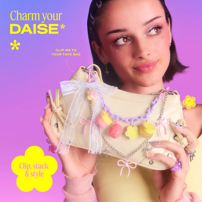 Daise Mystery Charm + Bracelete **PREVENTA** 🌼💖