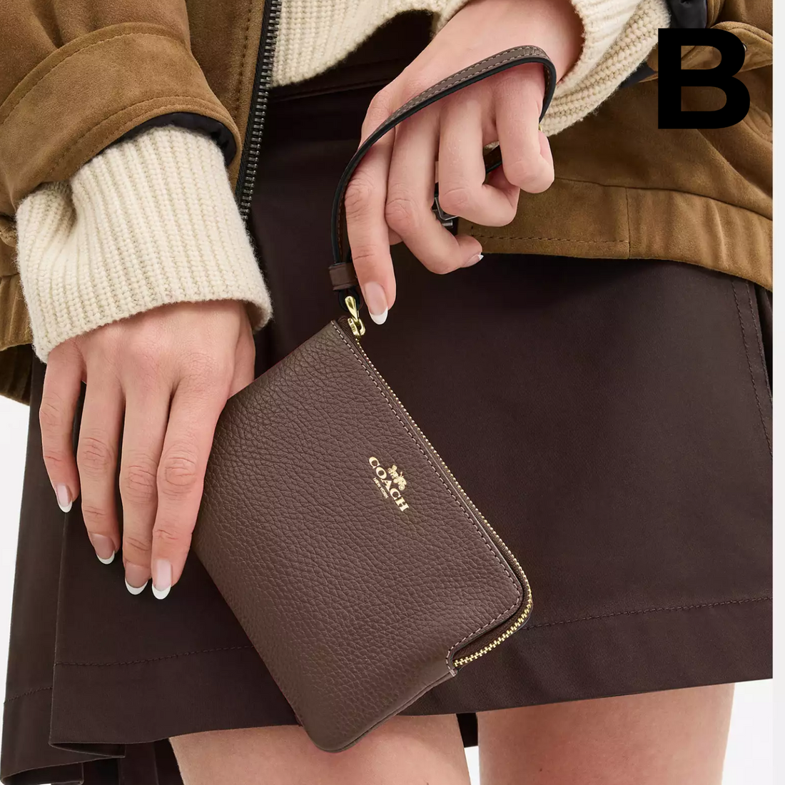 Corner Zip Wristlet PREVENTA