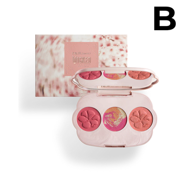 r.e.m. beauty x Wicked: For Good Cherry Blossom Blush Palette Coral PREVENTA